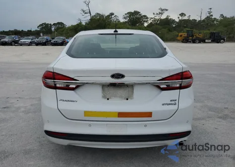 2018 Ford Fusion Se Hybrid z USA, uszkodzony, nr VIN 3FA6P0LU4JR118614